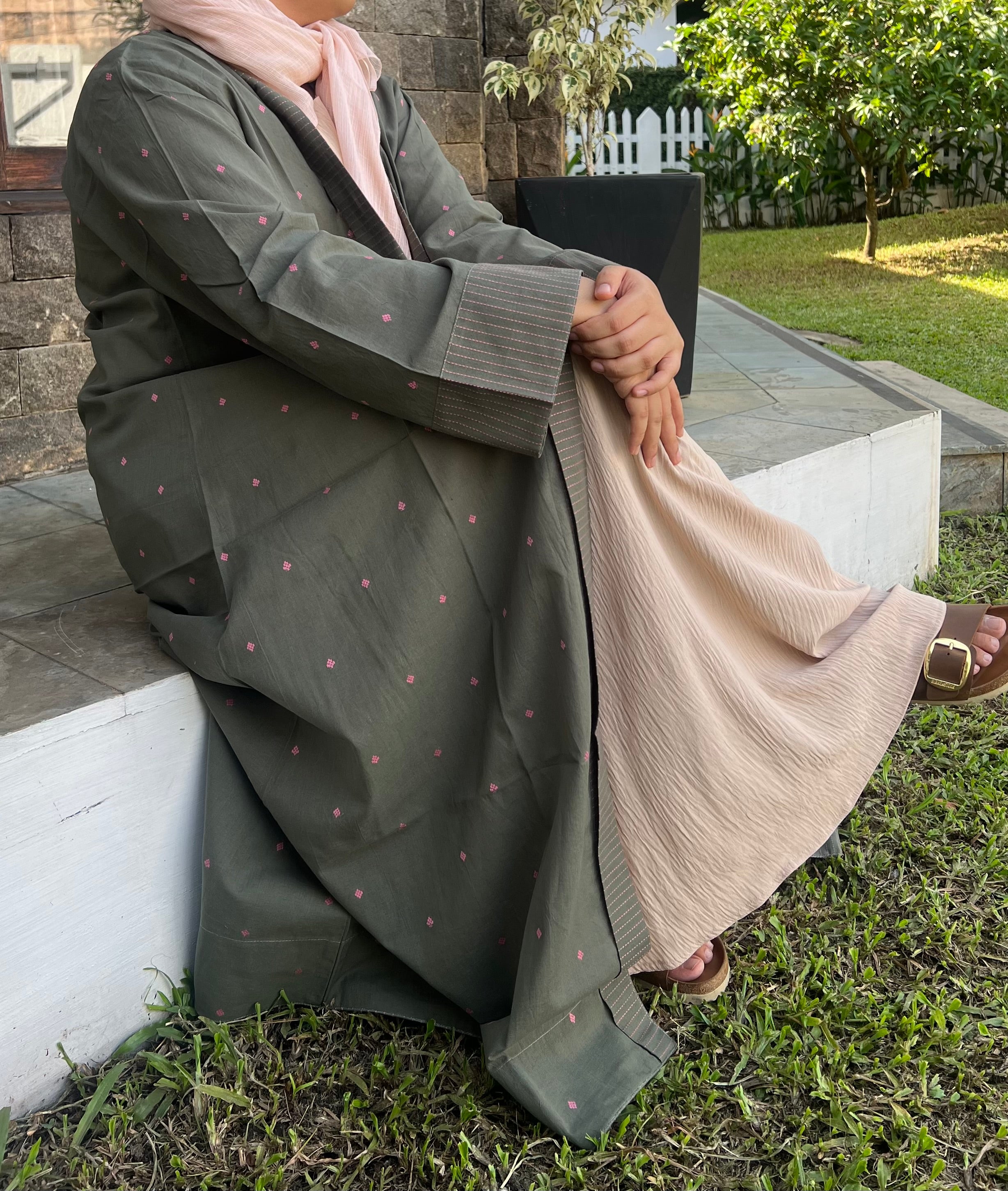 Olive Grace Abaya
